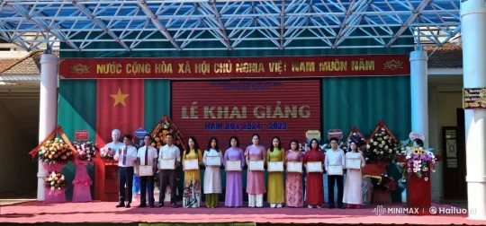 Traditional and Modern Fusion at 2024-2025 Academic Ceremony – AI Generated Video | Hailuo AI