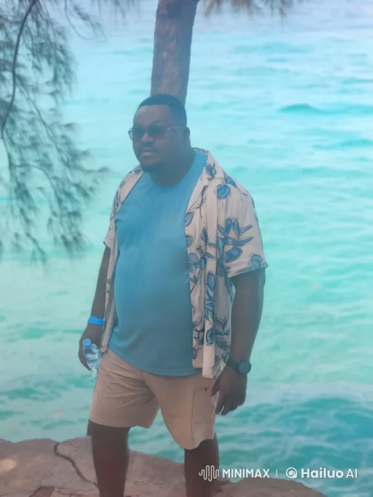 Kung Fu Practitioner Showcases Skills by the Ocean – AI Generated Video | Hailuo AI