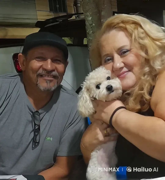 Antonio and Silene Share Emotional Moment with Dog – AI Generated Video | Hailuo AI