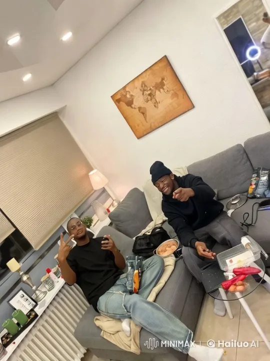 Live2D Animation: Dramatic Gunfight in Modern Living Room – AI Generated Video | Hailuo AI