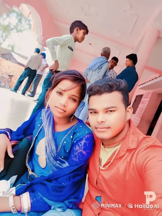 Vibrant Couple Shares Tender Kiss in Colorful Live2D Animation – AI Generated Video | Hailuo AI
