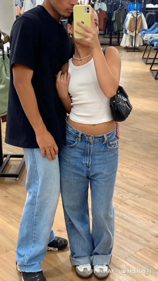 Couple Combines Kungfu with Modern Fashion in Live2D Animation – AI Generated Video | Hailuo AI
