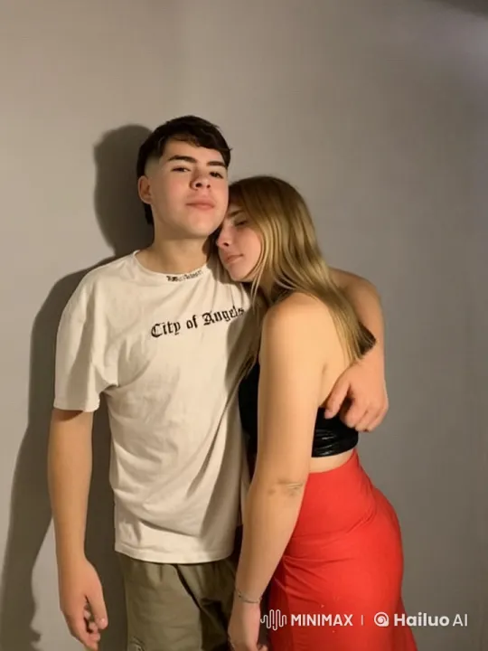 Affectionate Couple Embracing in Live2D Animation – AI Generated Video | Hailuo AI