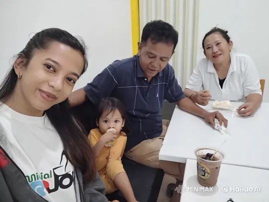 Family Gathering in a Cozy Dining Room – AI Generated Video | Hailuo AI