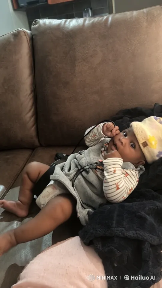 Baby Practicing Playful Kung Fu on Couch – AI Generated Video | Hailuo AI