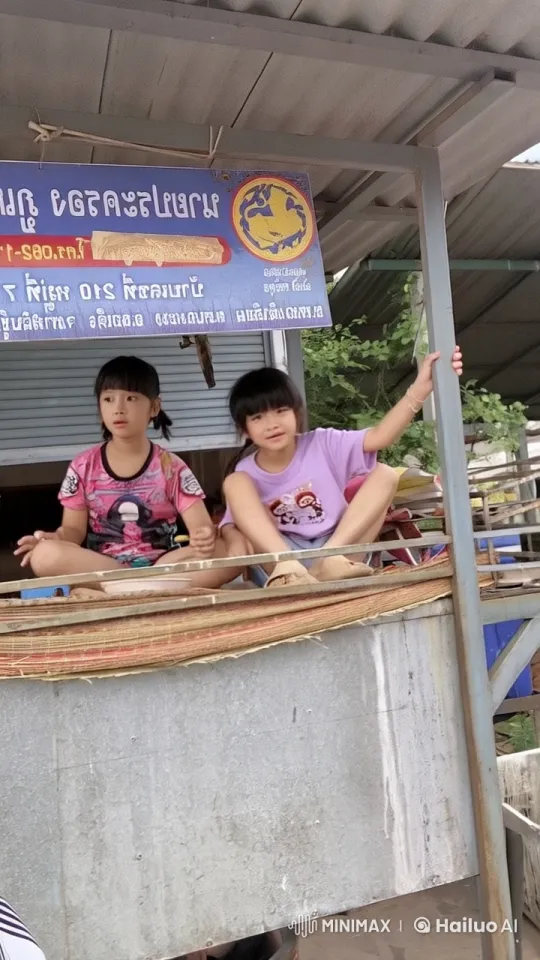 Live2D Video of Girls Practicing Kung Fu – AI Generated Video | Hailuo AI