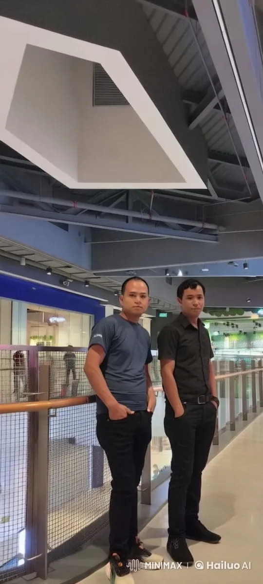 Dynamic Jumping Kick in Live2D Shopping Mall Setting – AI Generated Video | Hailuo AI