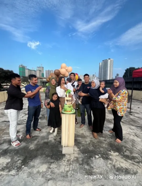 Rooftop Celebration Showcases Dynamic Kung Fu in Live2D Animation – AI Generated Video | Hailuo AI