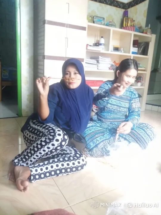 Live2D Video: Cozy Living Room Transforms into Energetic Kungfu Scene – AI Generated Video | Hailuo AI