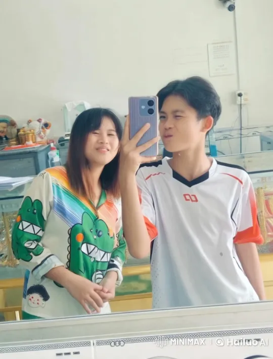 Live2D Animated Martial Arts Selfie Duo – AI Generated Video | Hailuo AI