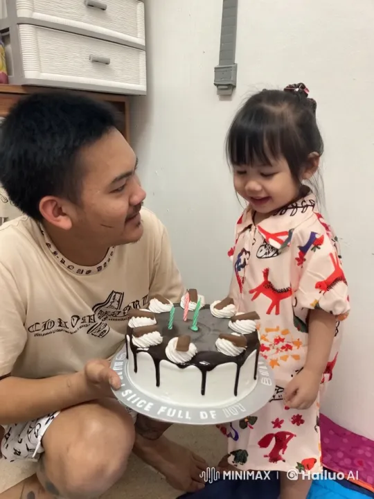 Father and Daughter Celebrate with Kung Fu Cake Surprise – AI Generated Video | Hailuo AI