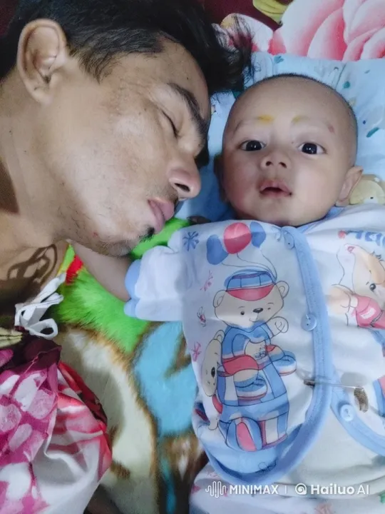 Baby's Joyful Dance and Playful Stretches – AI Generated Video | Hailuo AI
