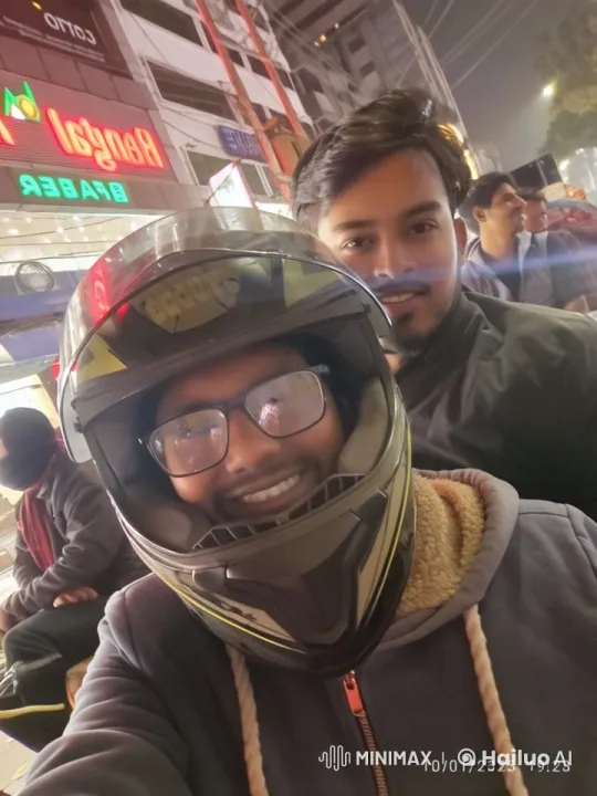 Hyper-Speed POV Bike Chase in Urban Chaos – AI Generated Video | Hailuo AI