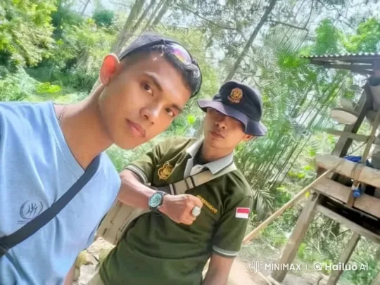 Kung Fu Practitioners Train in Lush Forest Setting – AI Generated Video | Hailuo AI