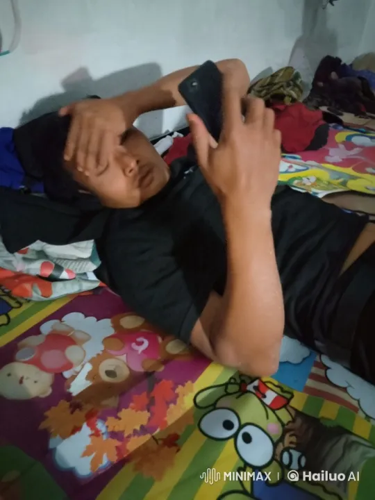 Animated Kungfu Fighter Transforms in Cartoon Bed Scene – AI Generated Video | Hailuo AI