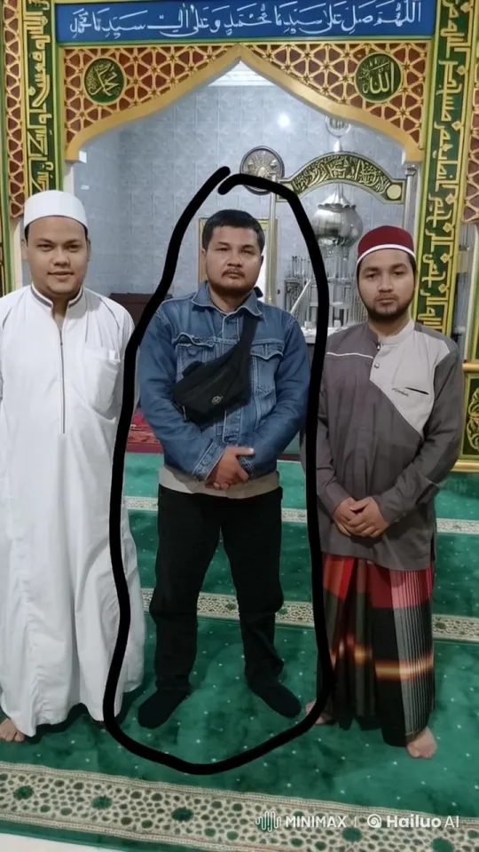 Kung Fu Performance in a Mosque Setting – AI Generated Video | Hailuo AI