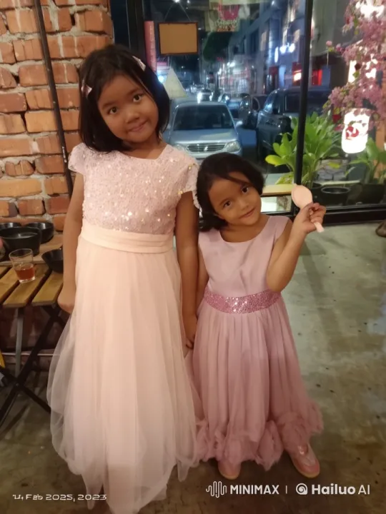 Elegant Girls in Sparkling Dresses Engage in Animated Kung Fu Combat – AI Generated Video | Hailuo AI