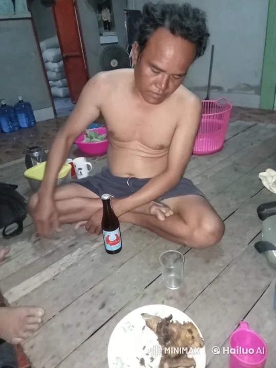 Live2D Kungfu Practitioner Showcases Skill in Domestic Setting – AI Generated Video | Hailuo AI