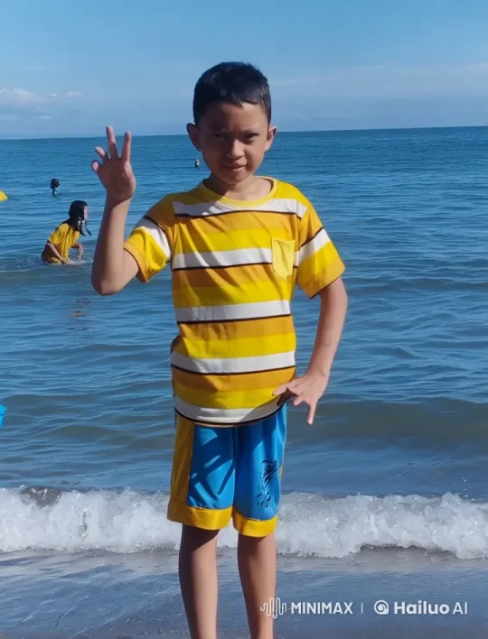 Boy Practices Kungfu on Beach in Live2D Animation – AI Generated Video | Hailuo AI