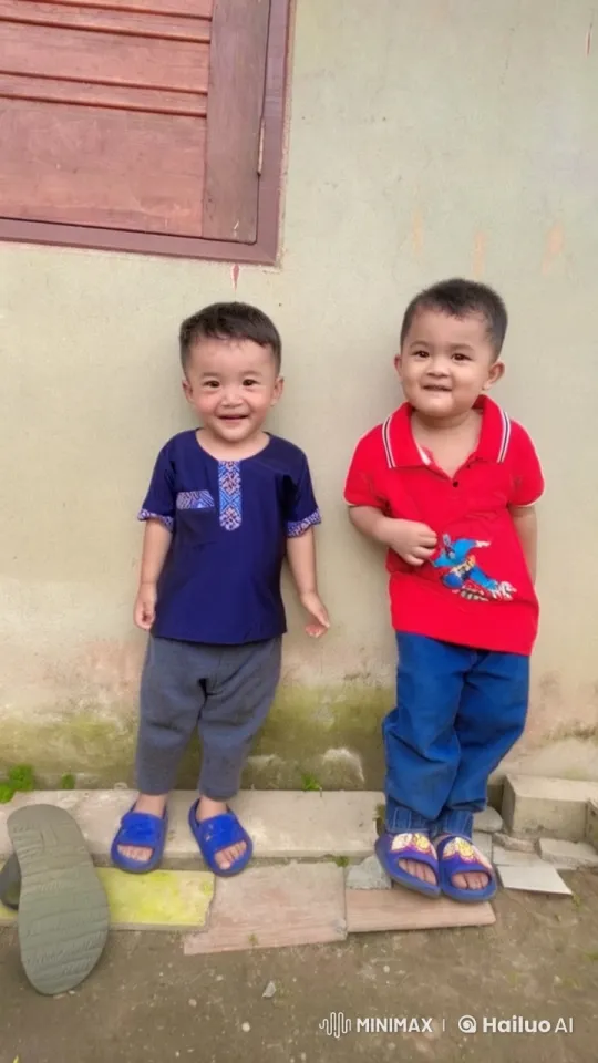 Boys Display Playful Kung Fu Skills in Live2D Animation – AI Generated Video | Hailuo AI