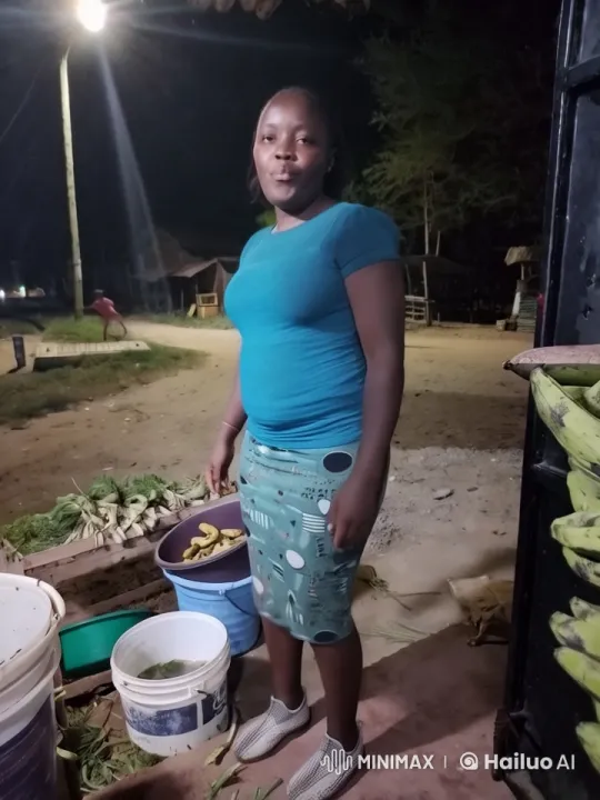 Woman Practices Kung Fu Under Streetlight at Night – AI Generated Video | Hailuo AI