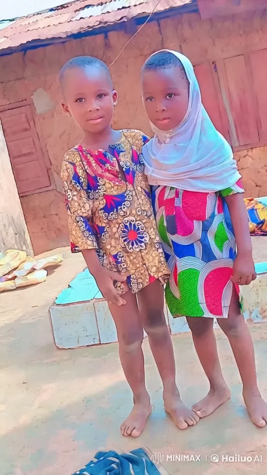 Children Playfully Mimic Kungfu Poses – AI Generated Video | Hailuo AI