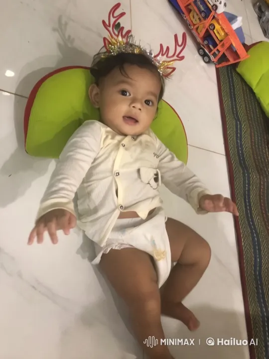 Child Performing Imaginative Kung Fu in Playful Setting – AI Generated Video | Hailuo AI