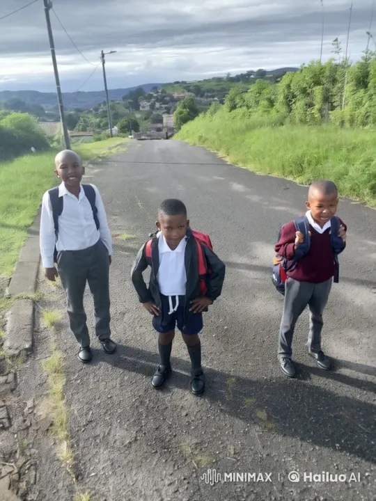 Children Perform Martial Arts in Live2D Animated Street Scene – AI Generated Video | Hailuo AI