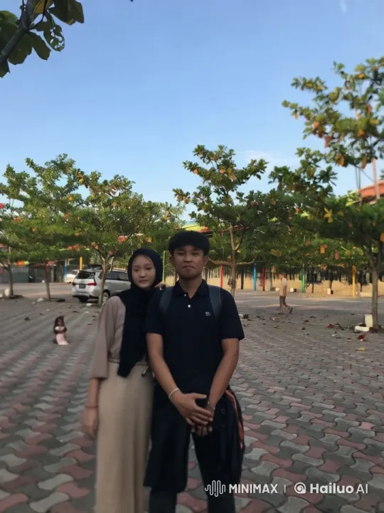 Dynamic Kungfu Sequence in Serene Park Setting – AI Generated Video | Hailuo AI