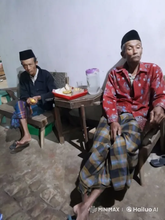 Traditional Silat Kunfu Practice with Friends – AI Generated Video | Hailuo AI