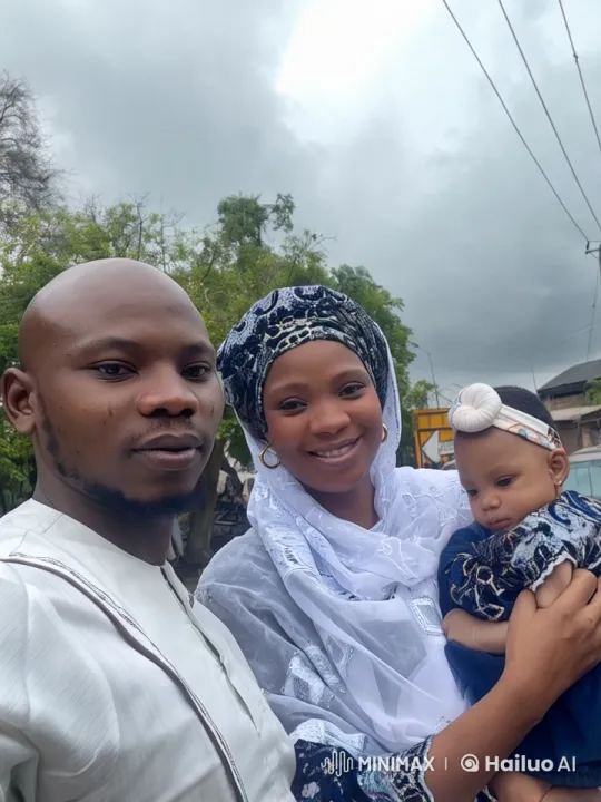 Family Enjoyment: Baby's Animated Kung Fu Antics – AI Generated Video | Hailuo AI