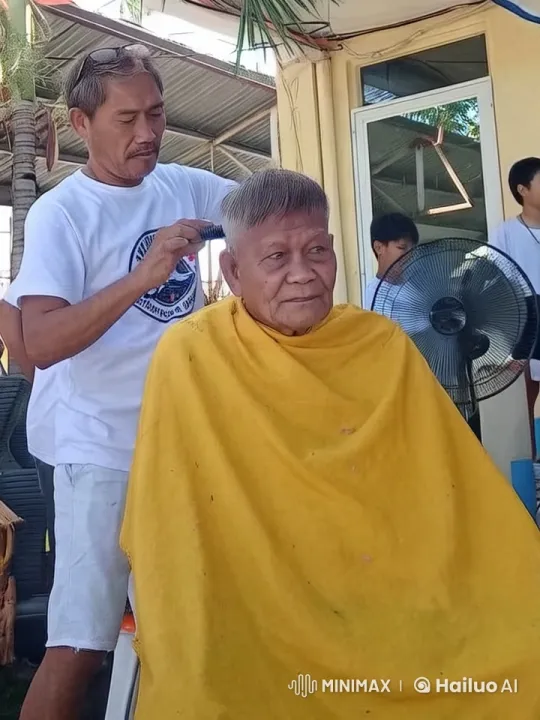 Haircut Transforms into Thrilling Kung Fu Showdown – AI Generated Video | Hailuo AI