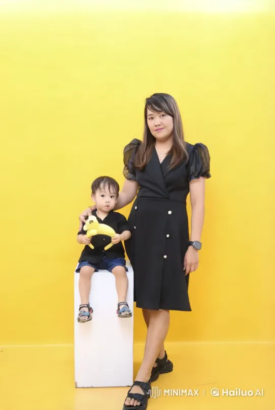Child Enthusiastically Performs Kungfu in Bright Setting – AI Generated Video | Hailuo AI