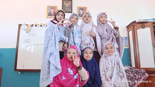Colorful Robes: Dynamic Kung Fu in Classroom Setting – AI Generated Video | Hailuo AI