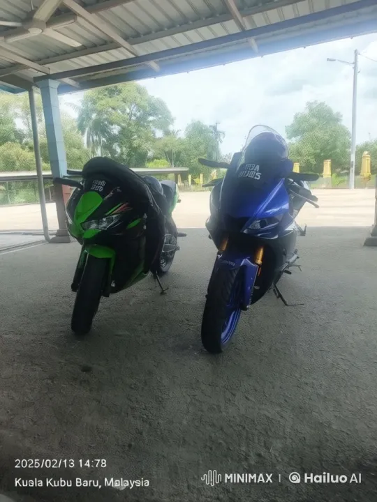 Live2D Animated Motorcycle Race Simulation – AI Generated Video | Hailuo AI