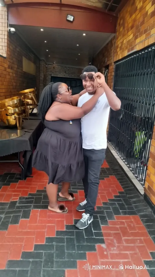 Affectionate Couple's Intimate Moments in Live2D Animation – AI Generated Video | Hailuo AI