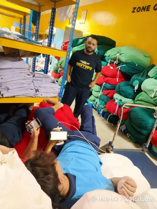 Kungfu Performance in Laundry Room Setting – AI Generated Video | Hailuo AI
