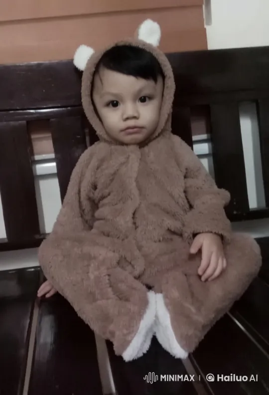 Toddlers Animated Kung Fu Practice in Bear Onesie – AI Generated Video | Hailuo AI