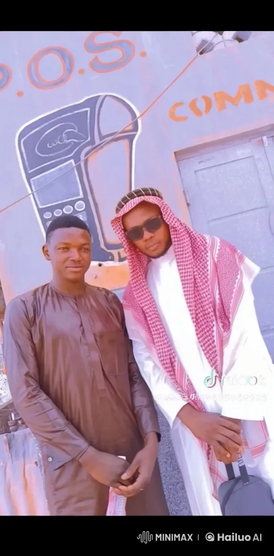 Live2D Animation: Two Men in Traditional Attire – AI Generated Video | Hailuo AI