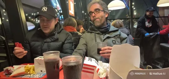 Friends Enjoy Meal and Dance in Animated Fast-Food Scene – AI Generated Video | Hailuo AI