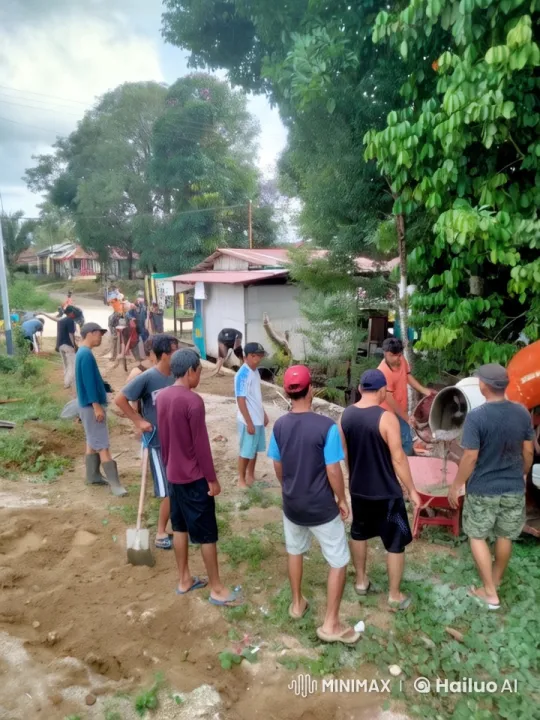 Construction Site Harmony Turns Chaotic Brawl – AI Generated Video | Hailuo AI