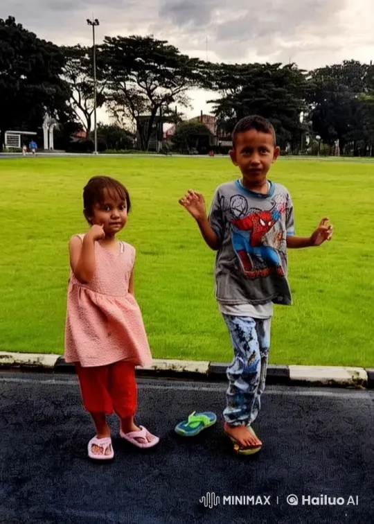 Children's Playful Kungfu Fight in Lush Park – AI Generated Video | Hailuo AI
