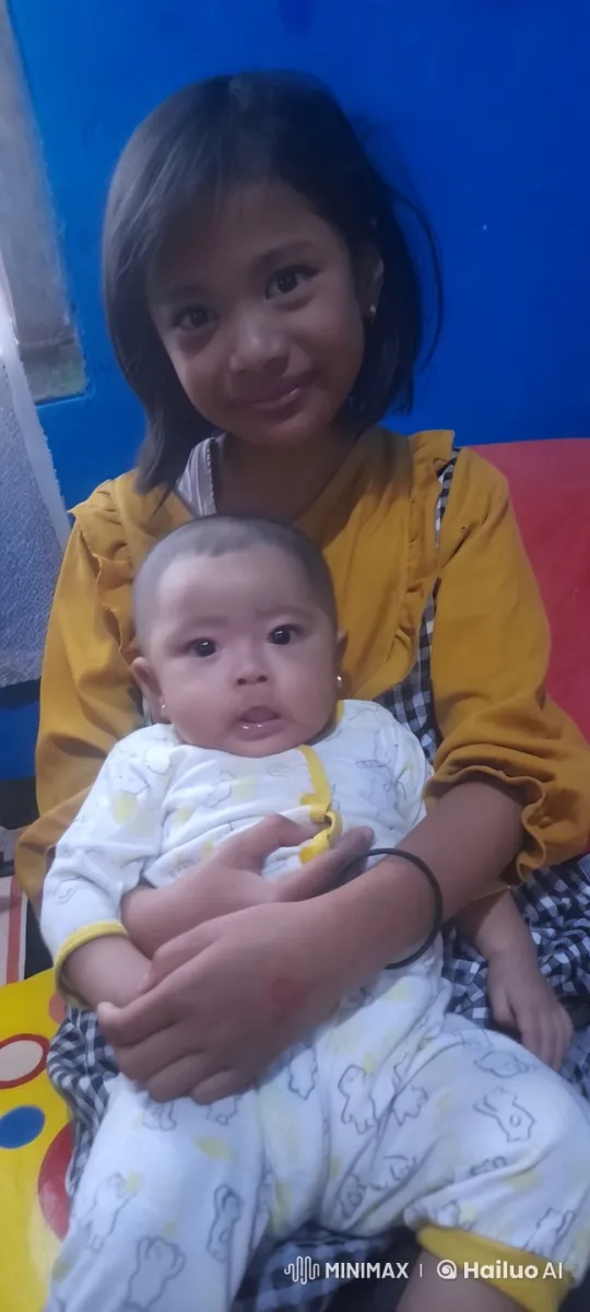 Young Girl and Baby Fight Playfully in Live2D Animation – AI Generated Video | Hailuo AI