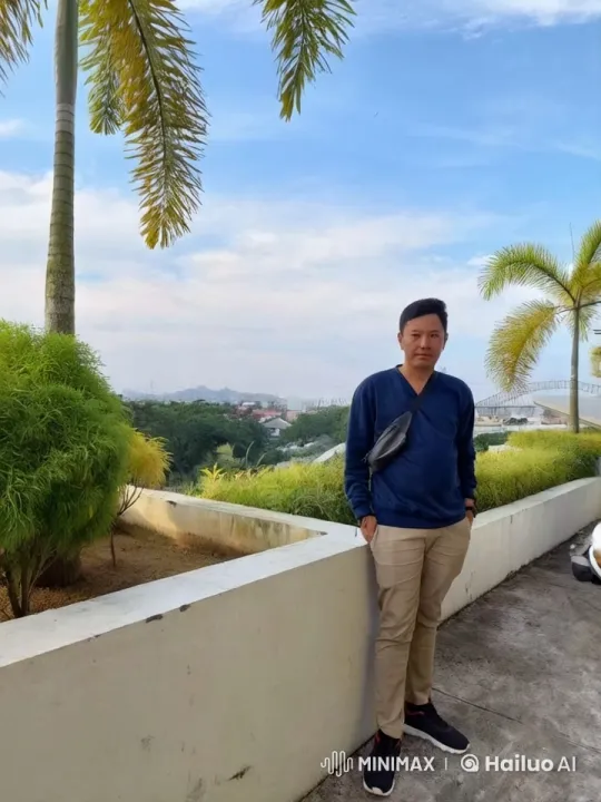 Urban Rooftop Kungfu Display – AI Generated Video | Hailuo AI
