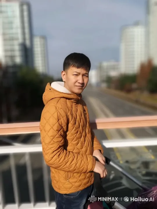Leisurely Stroll in Seoul's Sunny Urban Landscape with Dog – AI Generated Video | Hailuo AI