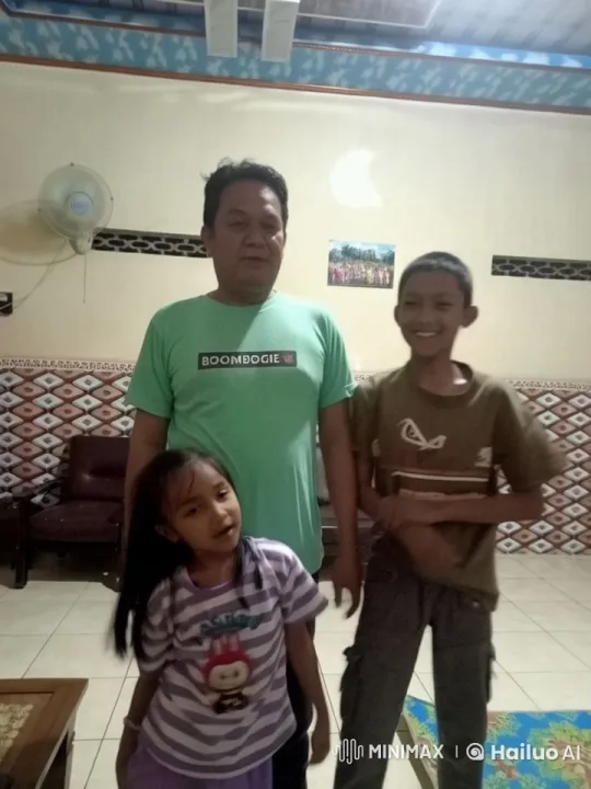 Live2D Video: Dynamic Kungfu Performance by Three Individuals – AI Generated Video | Hailuo AI