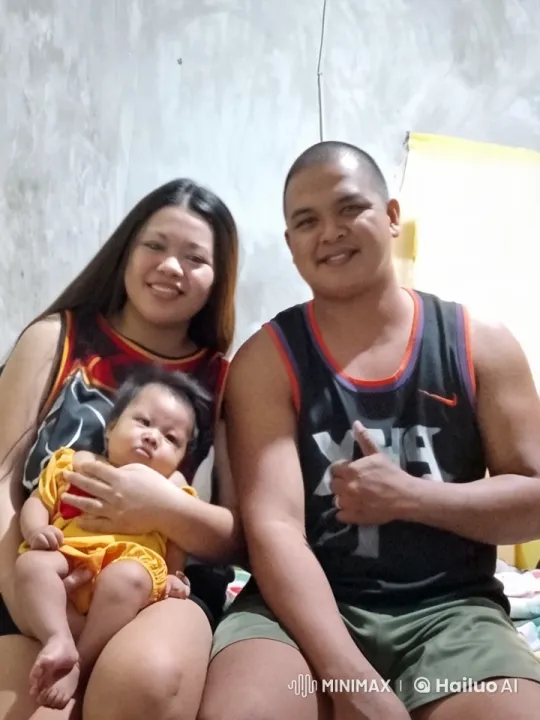 Family's Playful KungFu Mock Fight with Baby – AI Generated Video | Hailuo AI