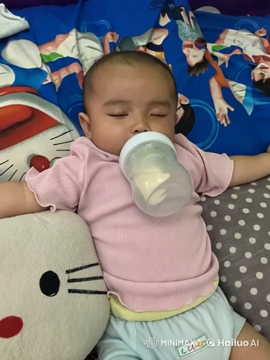 Baby's Playful Kung Fu Moves in Live2D Animation – AI Generated Video | Hailuo AI