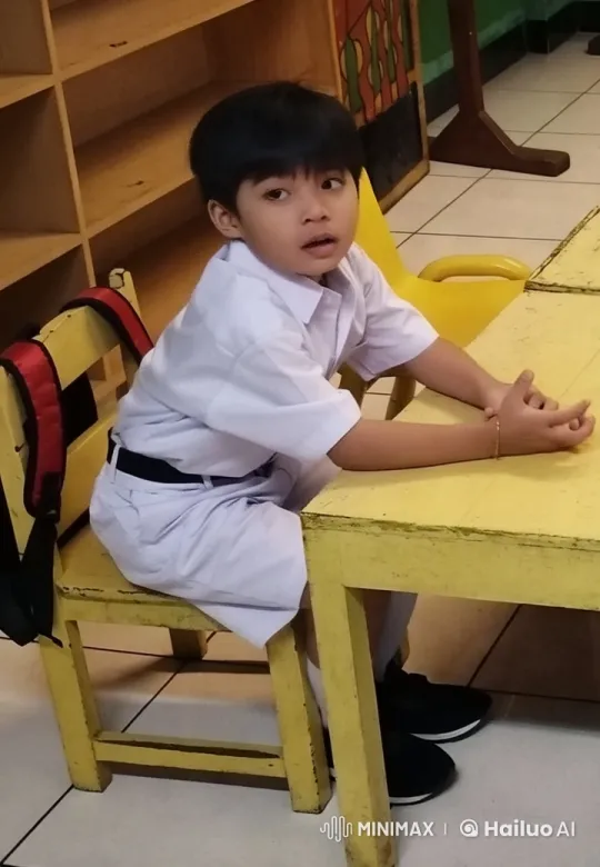 Child in Classroom: Live2D Animation of a School Scene – AI Generated Video | Hailuo AI