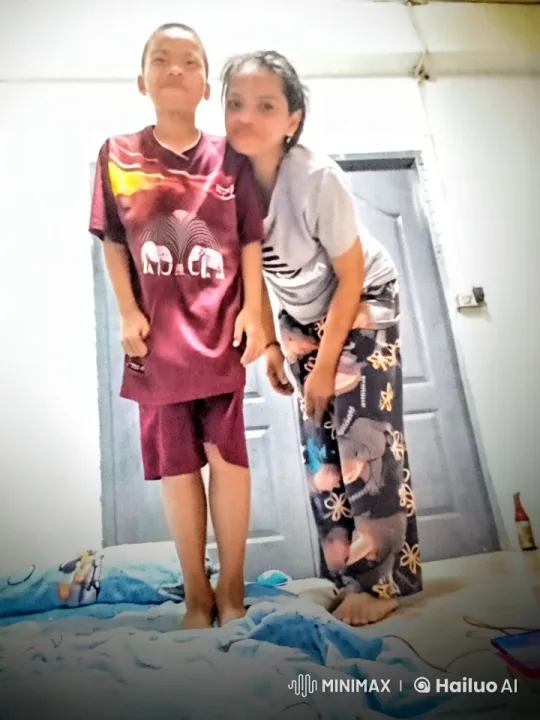 Live2D Animated Kung Fu Fight in Casual Bedroom Setting – AI Generated Video | Hailuo AI